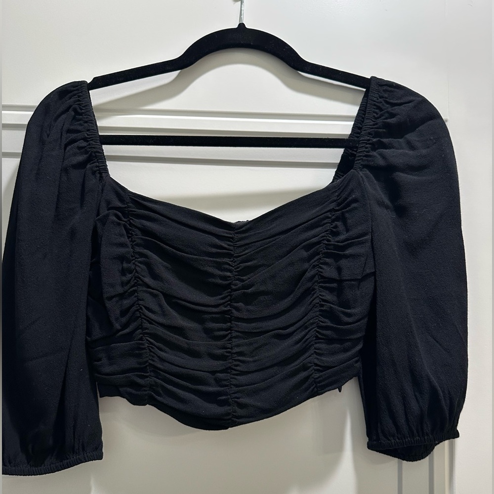 Aritzia crop top.